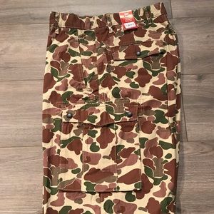 BNWT Levi’s Tan Brown Green Camo Mens Cargo Shorts